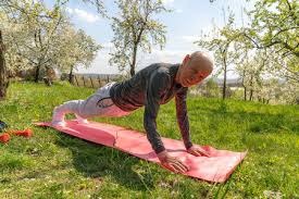 球队把对手三分线完全锁死